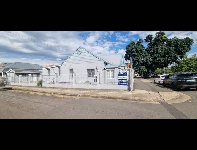 300M² OFFICE FOR SALE IN BEREA WEST